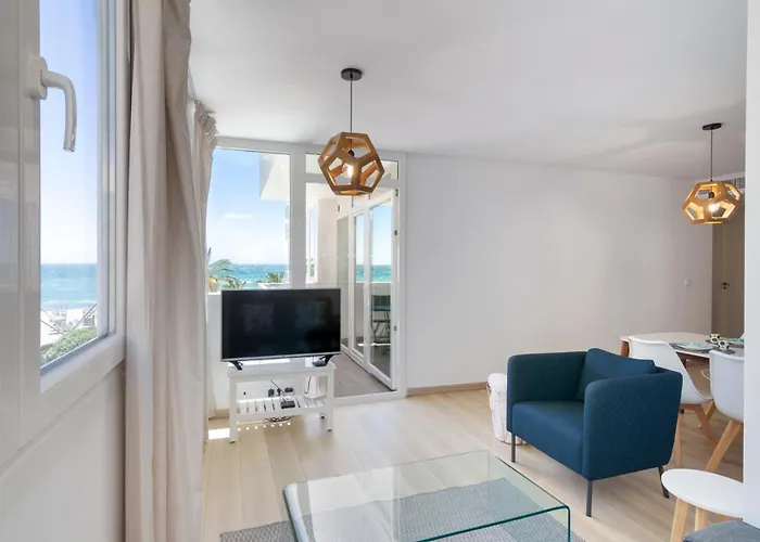 アパート Marisol Beach And Sea View Apartment